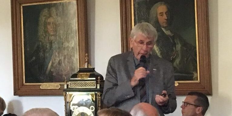 Helmig, vertellend over Twickel